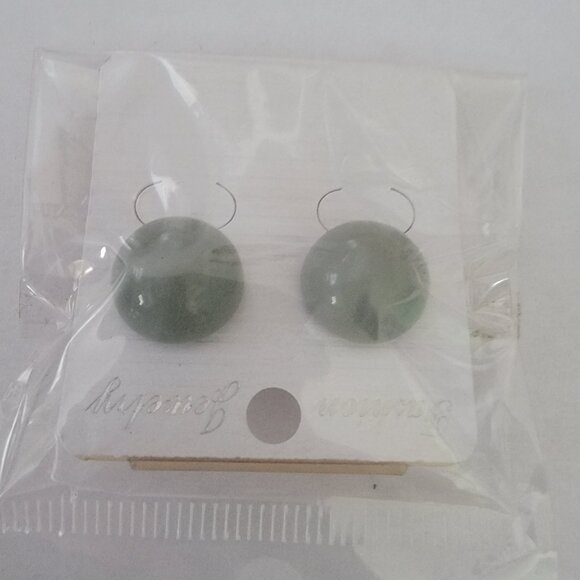 Gray Round Resin Post Stud Earrings - Picture 2 of 2